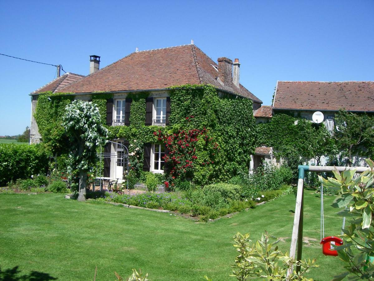 La Ferme Le Merger Bed and Breakfast La Ferté-Gaucher Esterno foto